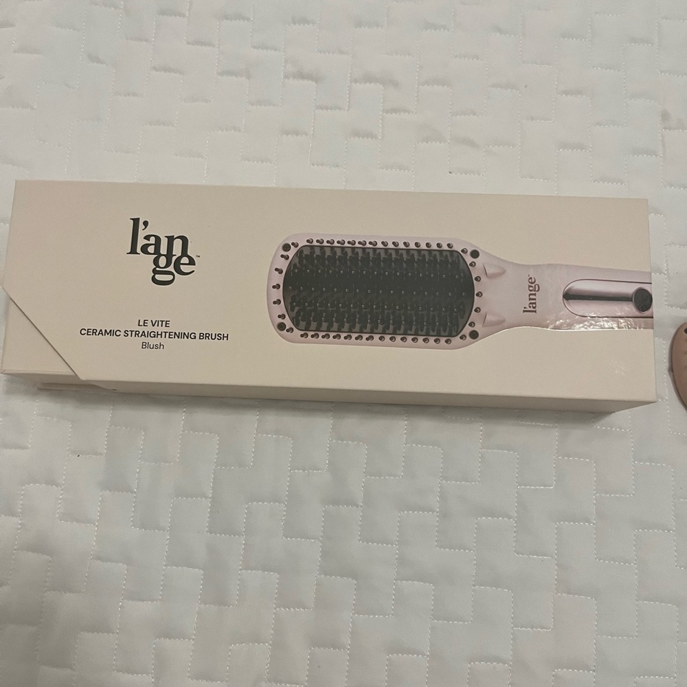 Lange Le vite. Straightening brush .